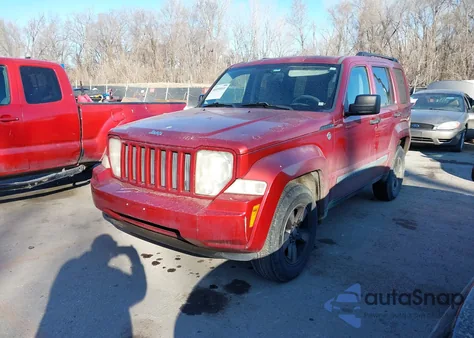2008 Jeep Liberty Sport из США, поврежденный, VIN 1J8GN28K78W226653